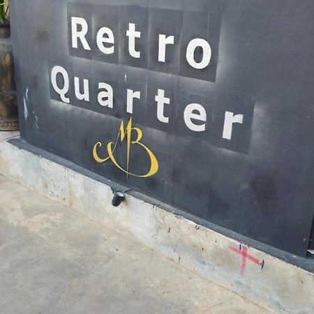 Retro Quarter Mb Ostello Siem Reap Esterno foto